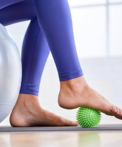 توپ دست ورز خاردار سفت